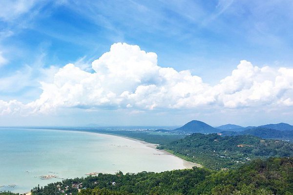 Destinasi Wisata Tanjung Bajau Singkawang